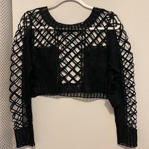 Cropped mesh top